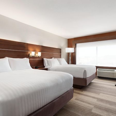 Holiday Inn Express & Suites Duluth North - Miller Hill By Ihg Exterior photo