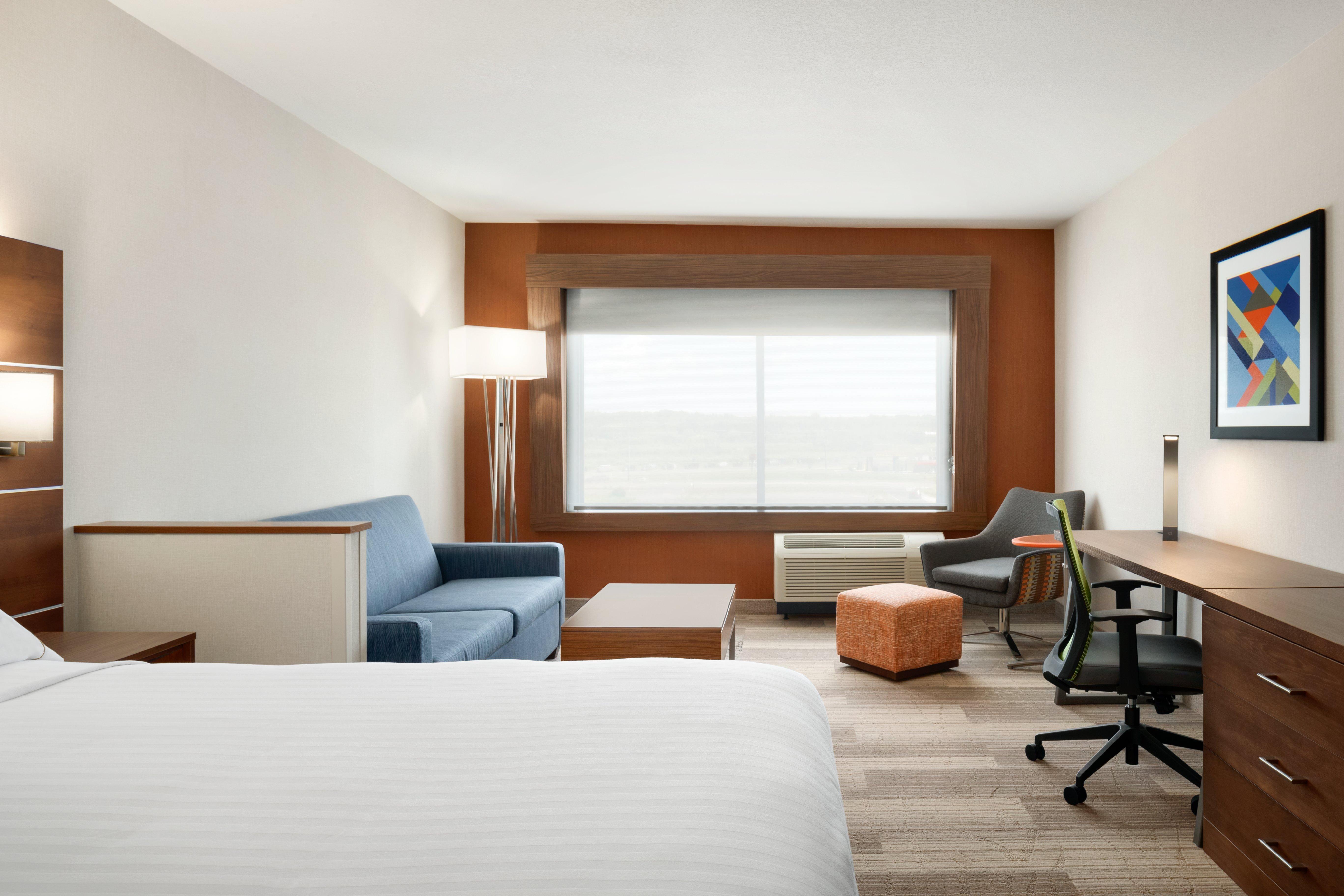 Holiday Inn Express & Suites Duluth North - Miller Hill By Ihg Exterior photo