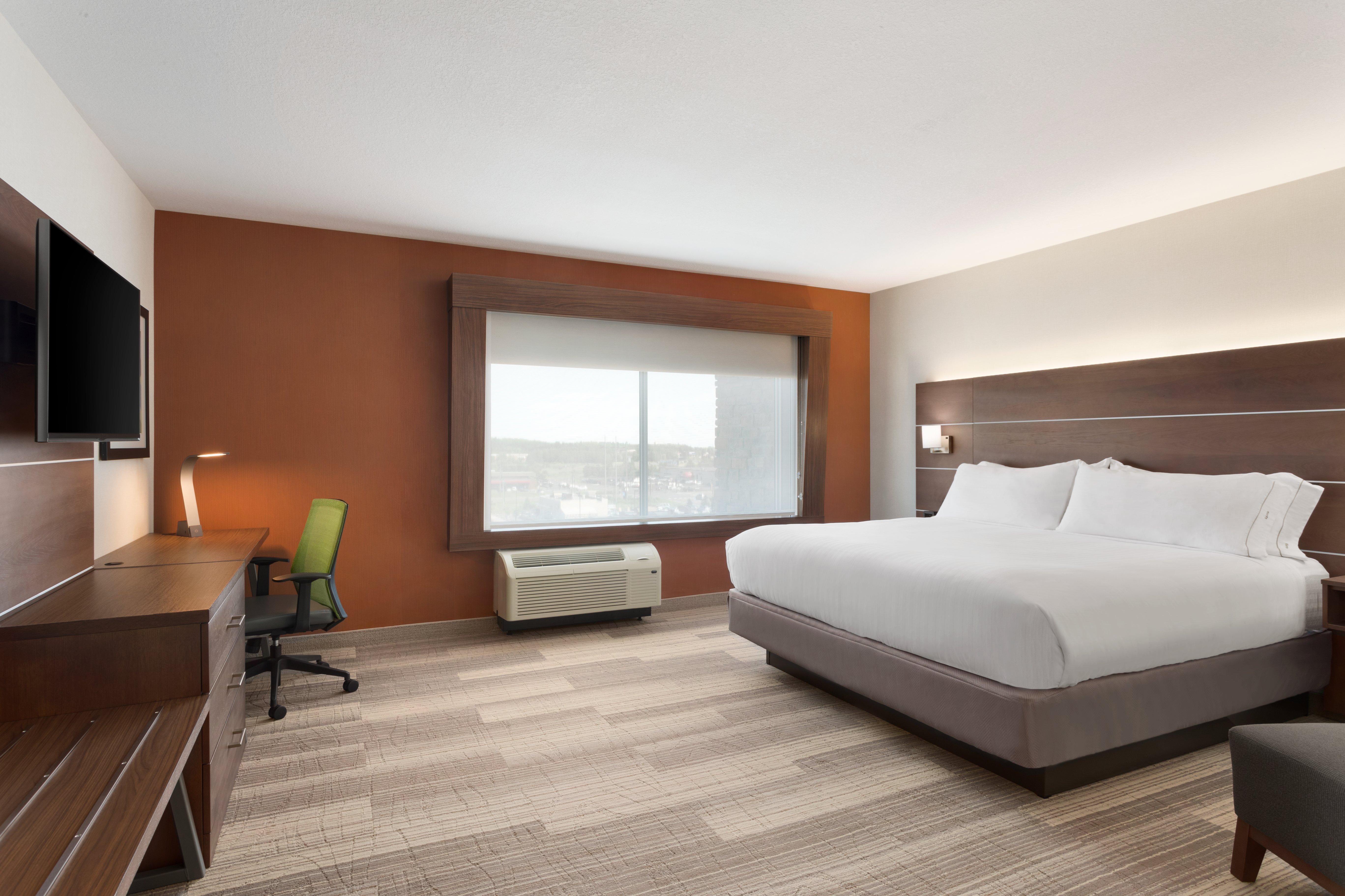 Holiday Inn Express & Suites Duluth North - Miller Hill By Ihg Exterior photo
