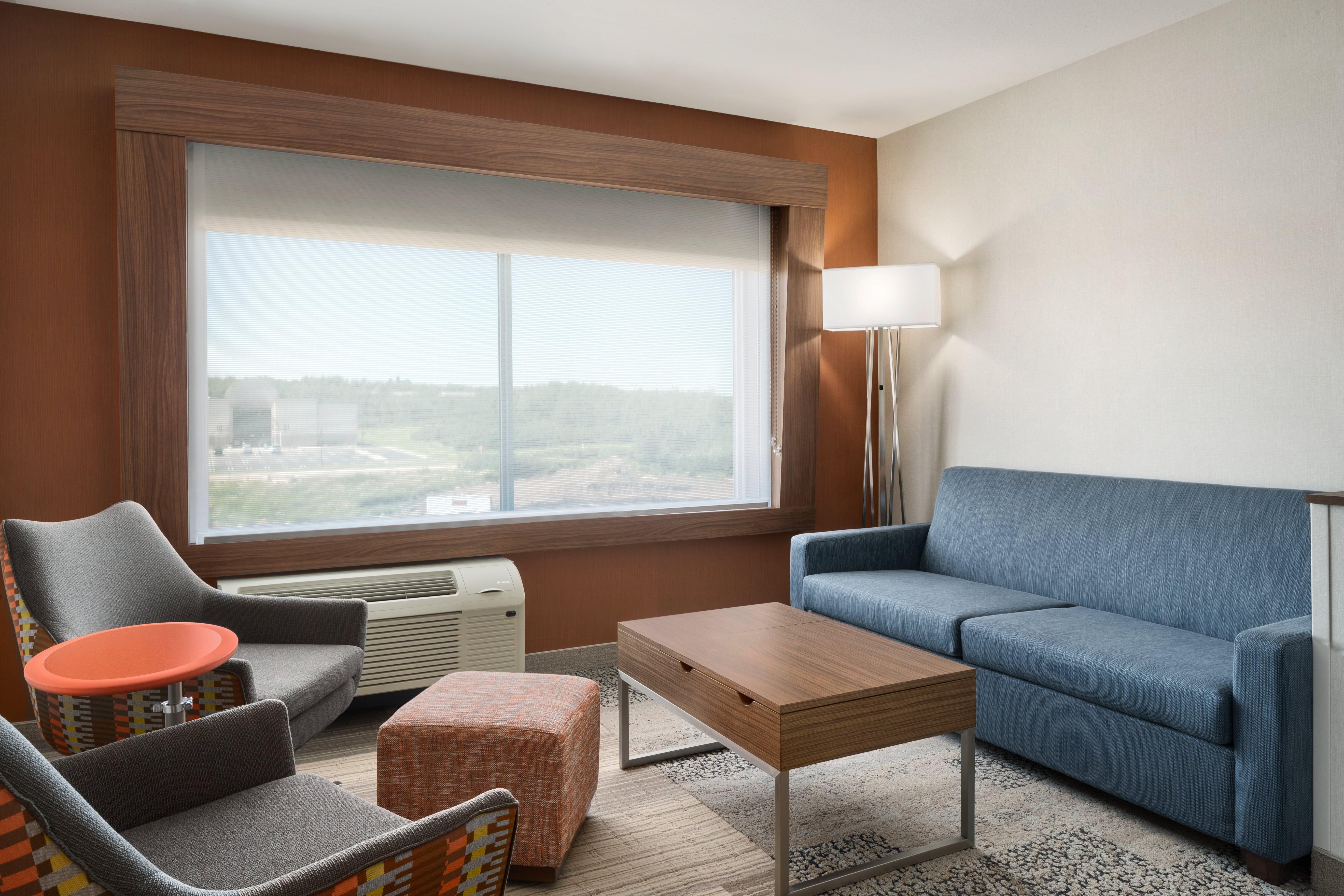 Holiday Inn Express & Suites Duluth North - Miller Hill By Ihg Exterior photo