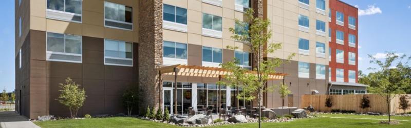 Holiday Inn Express & Suites Duluth North - Miller Hill By Ihg Exterior photo